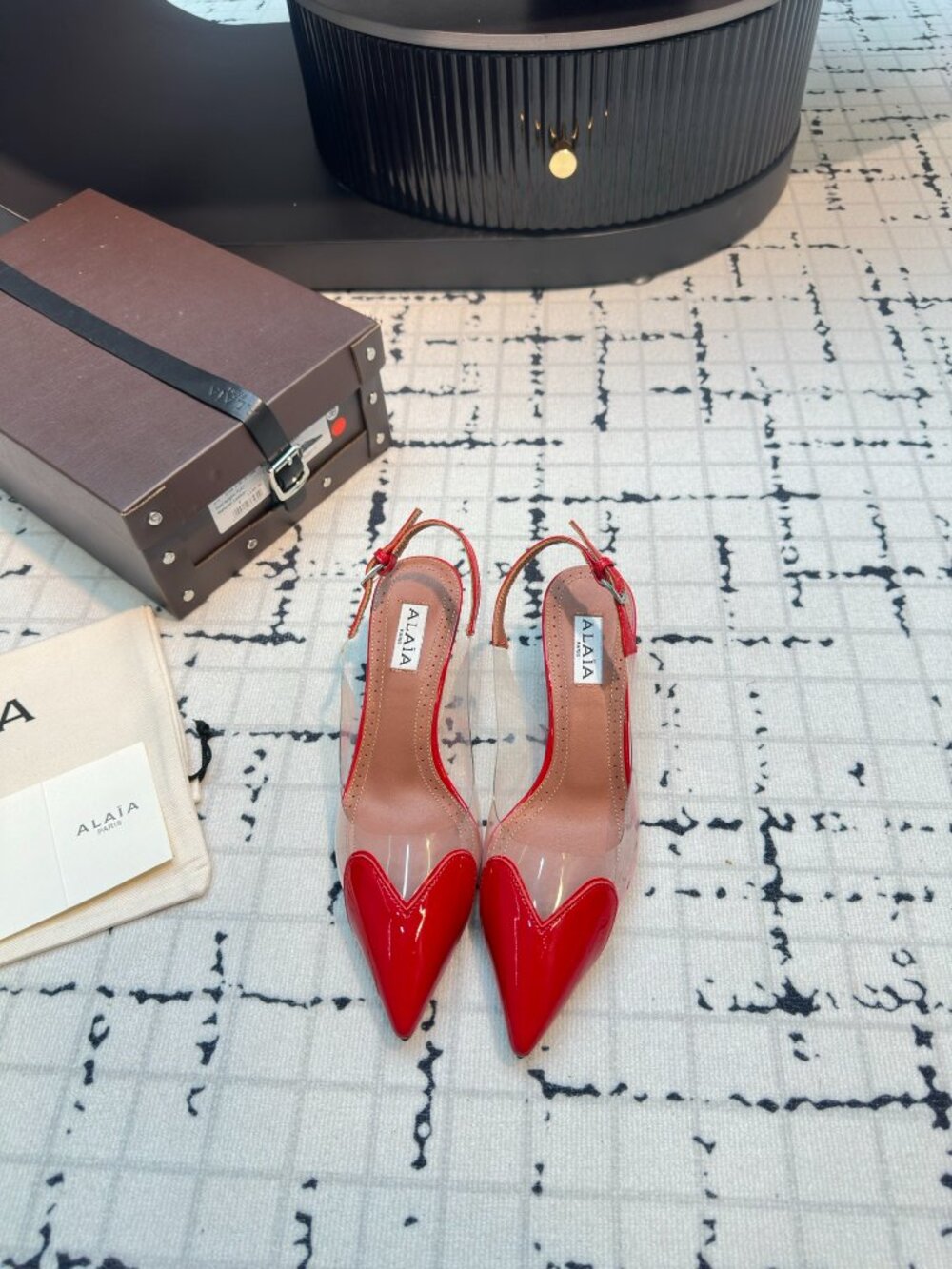 ALAÏA High Love Heels - Picture 5 of 7